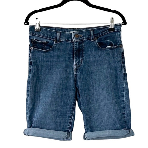 LEVI'S Bermuda Mid-Rise Medium Wash Denim Shorts Size 27 - Picture 2 of 5